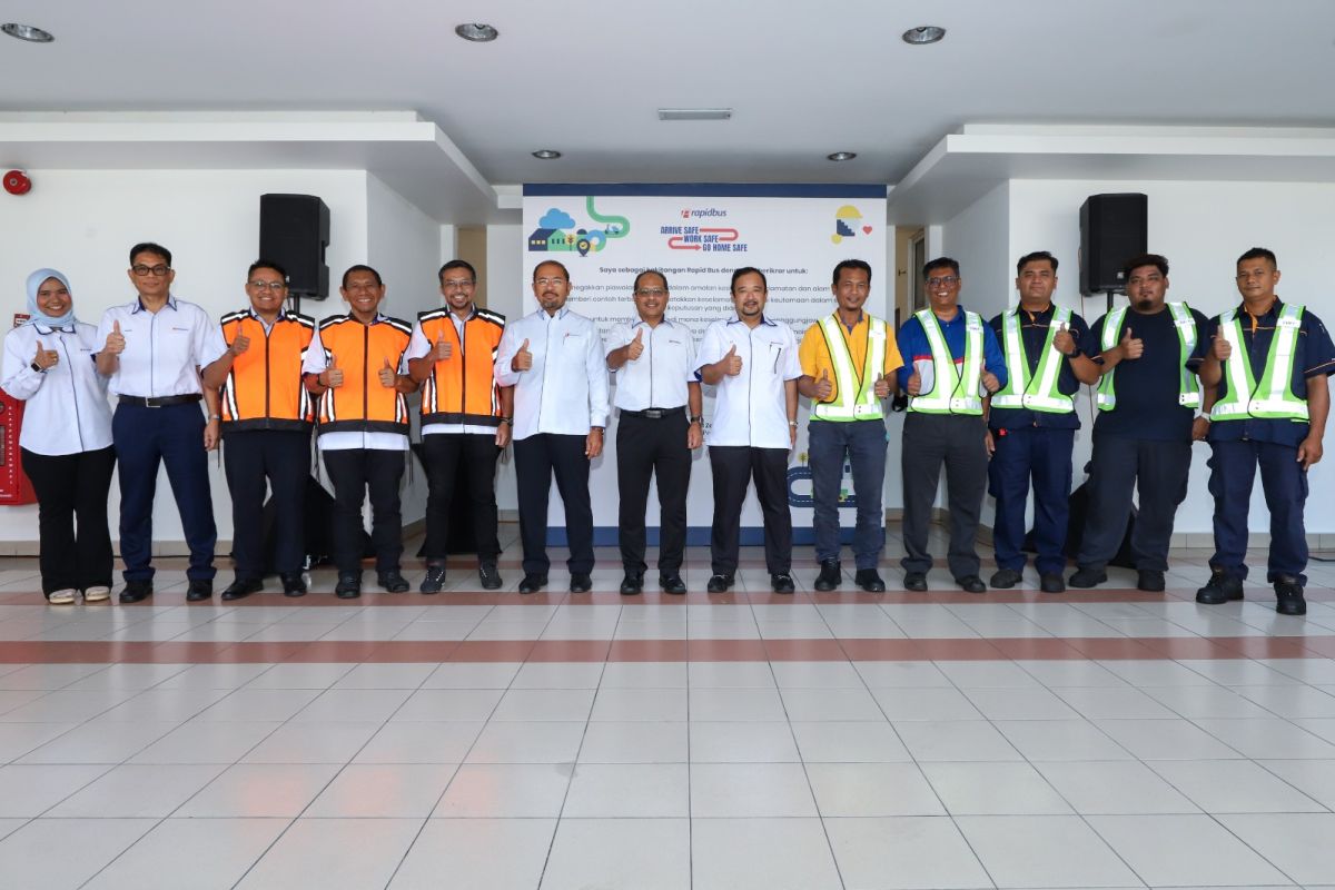 images/newsimages_bus_bahasa/2026/Gambar 2.jpeg#joomlaImage://local-images/newsimages_bus_bahasa/2026/Gambar 2.jpeg?width=1600&height=1066
