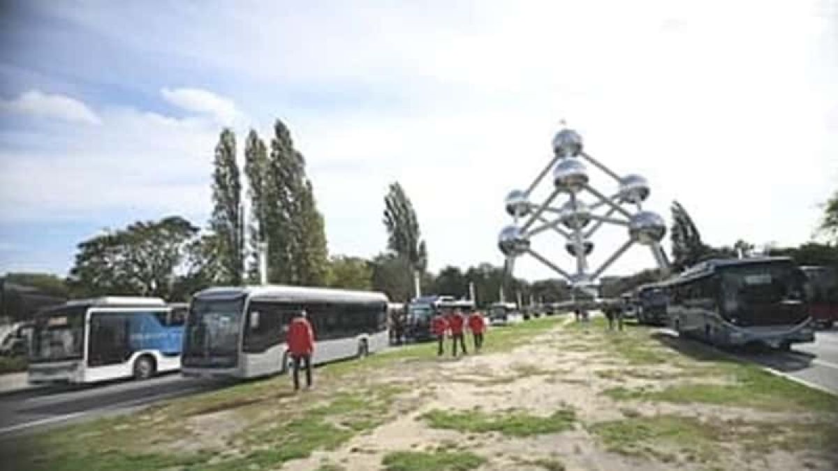 images/newsimages_bus_en/2019/Busworld%20Awards-More%20And%20Electric.jpg#joomlaImage://local-images/newsimages_bus_en/2019/Busworld Awards-More And Electric.jpg?width=800&height=450