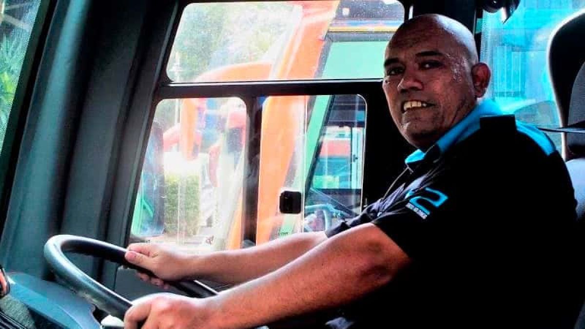 images/newsimages_bus_bahasa/Pemandu%20Bas%20yang%20Puas%20Hati%20adalah%20Pemandu%20Bas%20yang%20Bahagia%20.jpg#joomlaImage://local-images/newsimages_bus_bahasa/Pemandu Bas yang Puas Hati adalah Pemandu Bas yang Bahagia .jpg?width=800&height=450