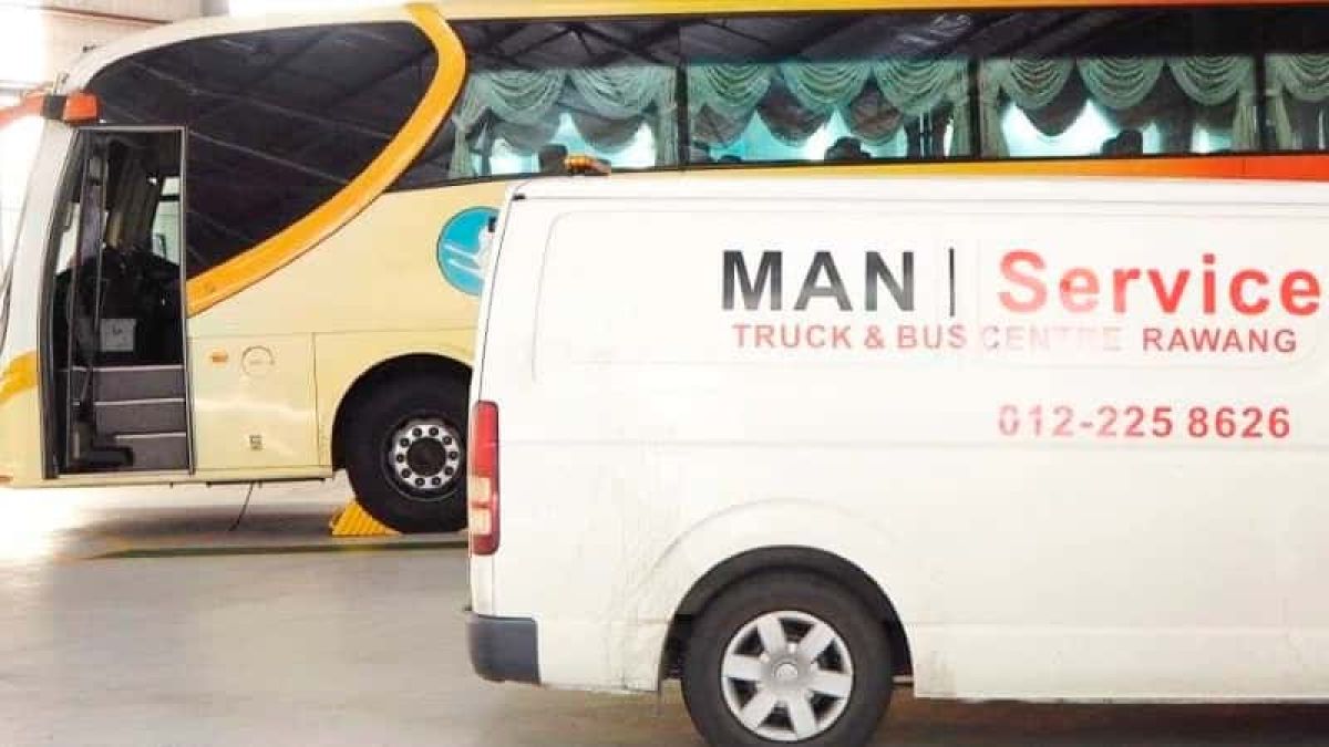 images/newsimages_bus_en/2017/MAN%20Mobile%20Service%20Workshop%20Hits%20The%20Road%20.jpg#joomlaImage://local-images/newsimages_bus_en/2017/MAN Mobile Service Workshop Hits The Road .jpg?width=800&height=450